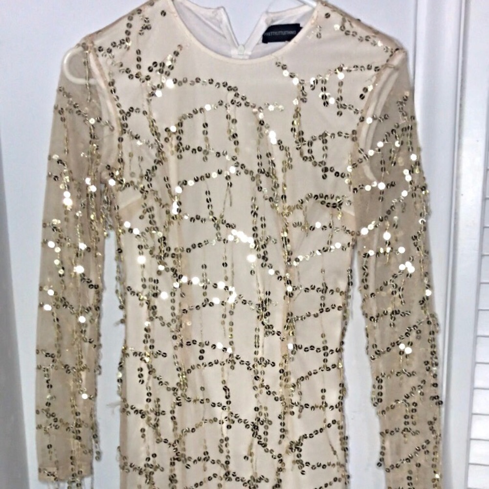 PrettyLittleThing Gold Sparkle Long Sleeve Dress